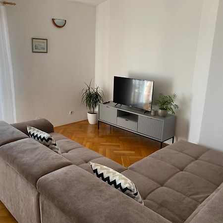 Apartmani Niks Макарска Экстерьер фото