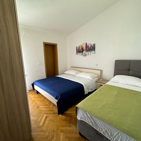 Apartmani Niks Макарска Экстерьер фото