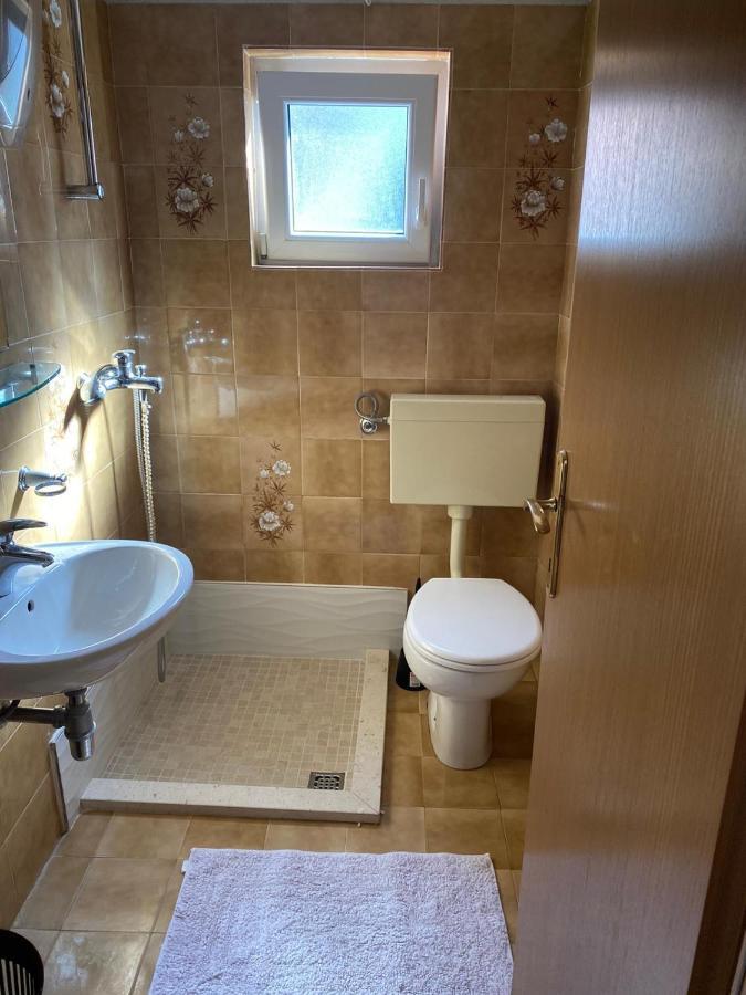 Apartmani Niks Макарска Экстерьер фото